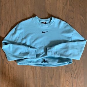 NIKE cropped blue sweatshirt in small
